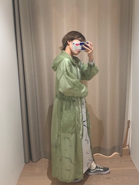 「ナイロンパーカー」｜「アイテム（ワンピース）」を使った、mai togoさん（レディース・156cm）の春コーディネート