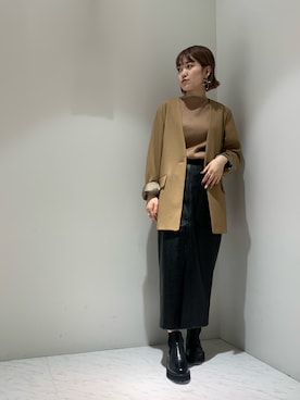 「レザースカート」｜「アイテム（ノーカラージャケット）」を使った、mai togoさん（レディース・156cm）の秋コーディネート