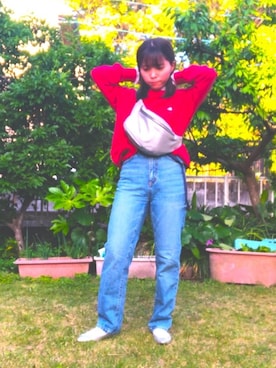 「GU（ジーユー）のアイテム（デニムパンツ、ブルー系）」を使った、koyuさん（レディース・148cm）の春コーディネート