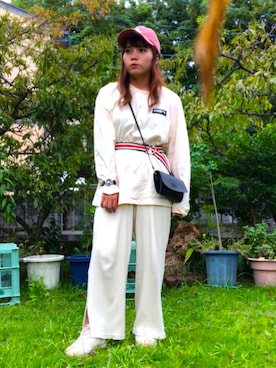 「PUMA（プーマ）のアイテム（Tシャツ/カットソー、ベージュ系）」を使った、koyuさん（レディース・148cm）の秋コーディネート