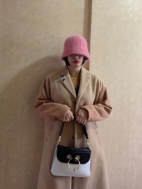 「JW Anderson（ジェイダブリューアンダーソン）のアイテム（ショルダーバッグ）」を使った、Hard velvet cake さん（レディース・169cm）の冬コーディネート