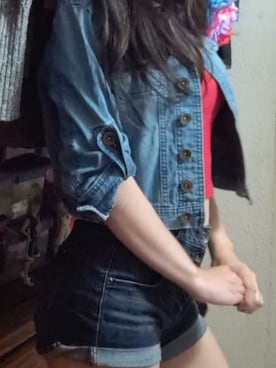 「shirts．（シャツ）のアイテム」を使った、Meilin Cedilloさん（レディース・160cm）の春コーディネート