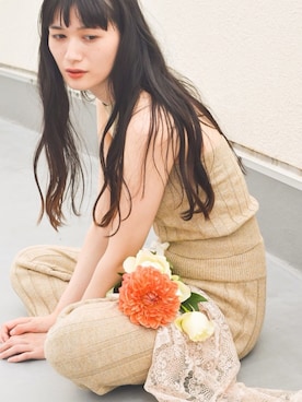 「juemiのアイテム（チューブトップ、ベージュ系）」を使った、mi____さん（レディース・167cm）の秋コーディネート