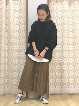 「アイテム（スカート、ブラウン系）」を使った、MAMIさん（レディース・155cm）の秋コーディネート