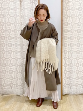 「earth music&ecology（アースミュージックアンドエコロジー）のフリンジストール　＊（マフラー）」を使った、MAMIさん（レディース・155cm）の冬コーディネート