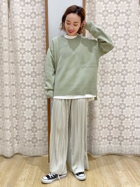 「earth music&ecology（アースミュージックアンドエコロジー）のベロアプリーツストレートパンツ　＊（その他パンツ）」を使った、MAMIさん（レディース・155cm）の冬コーディネート