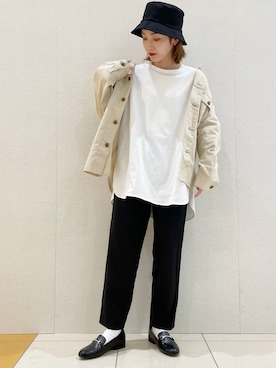 「earth music&ecology（アースミュージックアンドエコロジー）のアイテム（ハット、ブラック系）」を使った、MAMIさん（レディース・155cm）の冬コーディネート