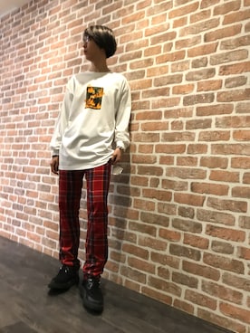 「PLEASURES（プレジャー）のアイテム」を使った、Dsuke kobayashiさん（メンズ・177cm）の春コーディネート