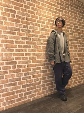 「whiteland」｜「アイテム（スウェット）」を使った、Dsuke kobayashiさん（メンズ・177cm）の冬コーディネート