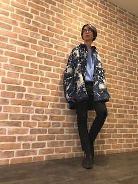 「WHITELAND（ホワイトランド）のWHITELAND/ホワイトランド/ブリーチデニムシャツ（シャツ/ブラウス、ブルー系）」を使った、Dsuke kobayashiさん（メンズ・177cm）の冬コーディネート