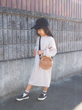 「GU（ジーユー）のアイテム（ショルダーバッグ、ベージュ系）」を使った、Nanana さん（レディース）の秋コーディネート