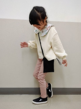 「ヒラキ（ヒラキ）のアイテム（スリッポン）」を使った、Nanana さん（キッズ・110cm）の冬コーディネート