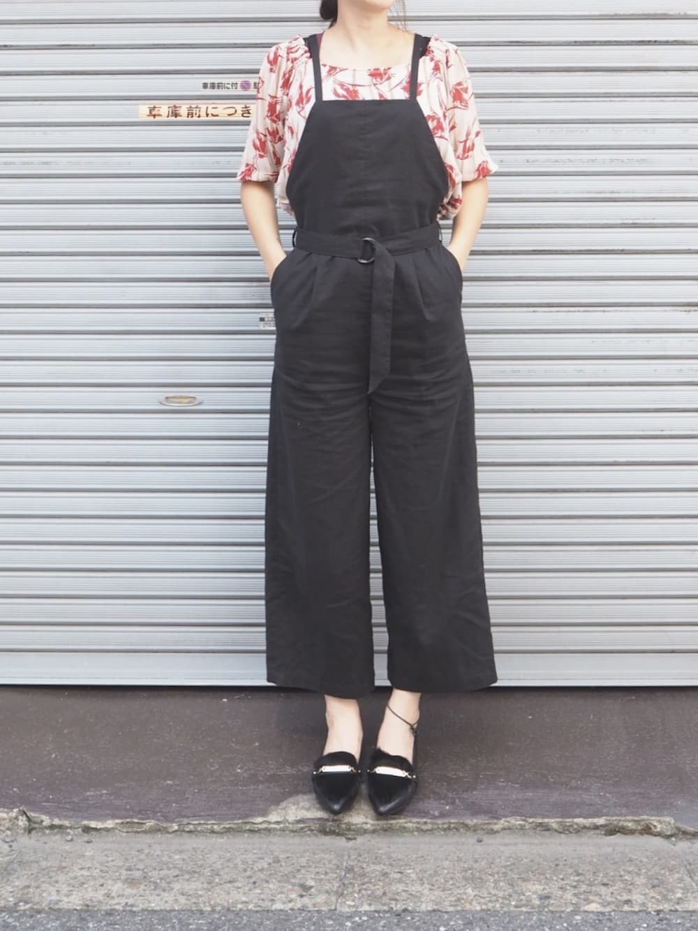 「秋服準備はじめました、秋のコーデ、オトナ女子、シンプルコーデ、秋服、赤、ママコーデ、お洒落さんとつながりたい、大人かわいい、ラクチンコーデ」｜「TODAYFULのアイテム（トップス、レッド系）」を使った、nakajimaさん（レディース・171cm）の秋コーディネートの1枚目の写真
