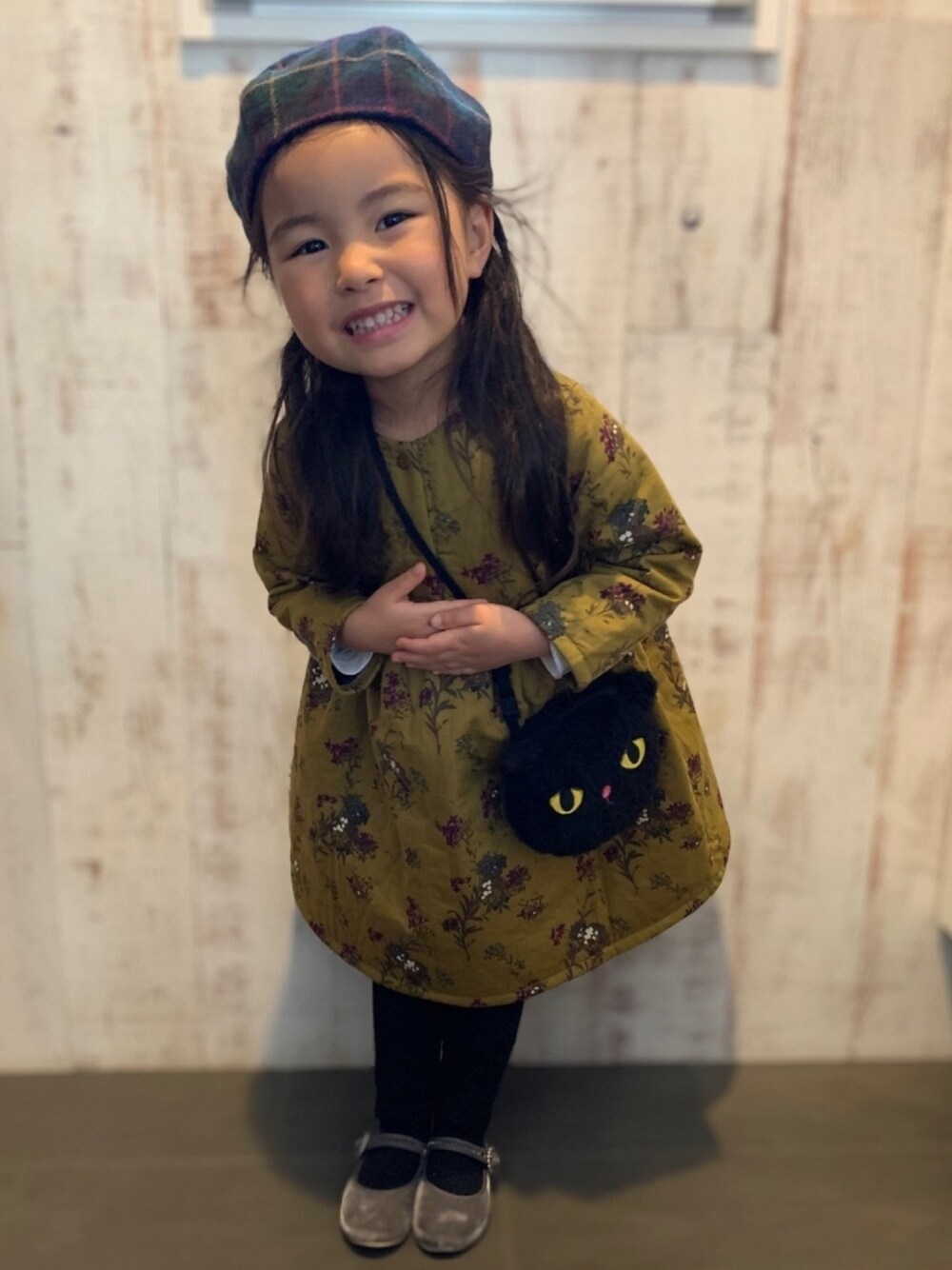 「年末WEAR感謝祭、4歳、女の子、キッズコーデ、kids、ベレー帽、冬コーデ、panda」｜「Handmadeのアイテム（ハンチング/ベレー帽、その他）」を使った、UTAさん（キッズ・100cm）の冬コーディネートの1枚目の写真
