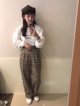 「アイテム（キャスケット、グリーン系）」を使った、トウニュウチャンさん（レディース・157cm）の秋コーディネート