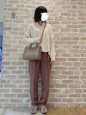 「earth music&ecology（アースミュージックアンドエコロジー）のベロアモールケーブルキーネックニットプルオーバー　＊（ニット/セーター）」を使った、おみぃさん（レディース・157cm）の秋コーディネート
