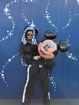「ディズニーランド」｜「アイテム（MA-1）」を使った、さいおんさん（レディース・171cm）の春コーディネート