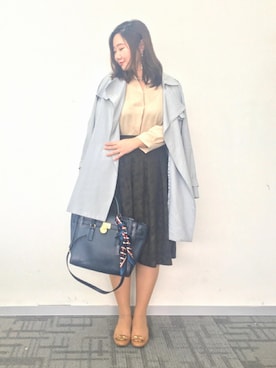 「MANGO（マンゴ）のアイテム（トレンチコート）」を使った、魏单纯さん（レディース・161cm）の冬コーディネート