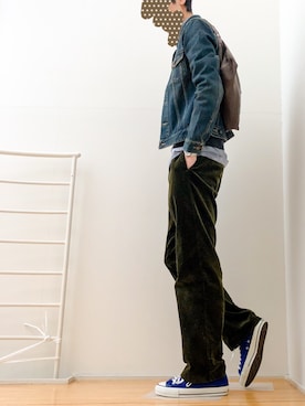 「SAINT LAURENT PARIS（サンローランパリ）のアイテム（デニムジャケット）」を使った、ゆうさん（メンズ・183cm）の冬コーディネート
