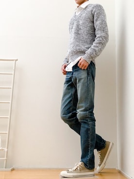 Supreme のトップスを使った「白ニット」の人気ファッション  