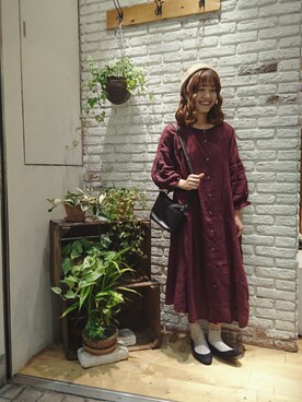 袖刺繍前開きワンピースを使った人気ファッションコーディネート Wear
