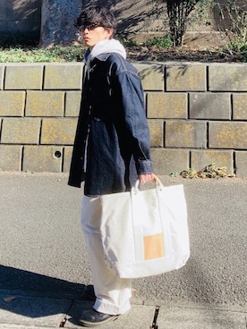 「カラーサングラス」｜「アイテム（オールインワン・サロペット）」を使った、SHUSKさん（メンズ・178cm）の冬コーディネート