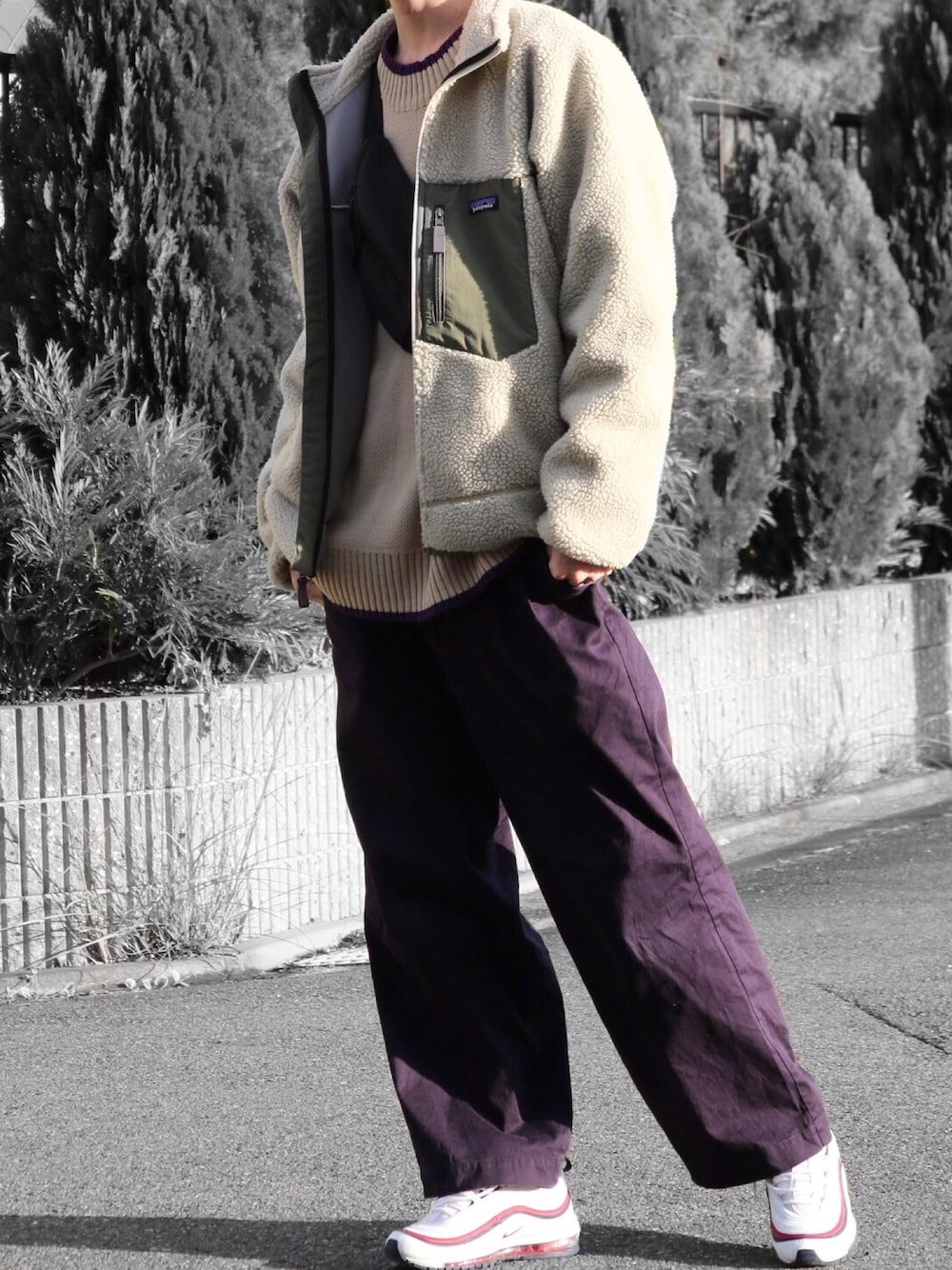 「大晦日、冬コーデ、お洒落さんとつながりたい、今年最後のコーデ、シンプルコーデ、スニーカー、patagonia、レトロX、NIKE AIR MAX」｜「patagoniaのパタゴニア / メンズ・クラシック・レトロX・ジャケット（ダウンジャケット/コート、その他）」を使った、アツシさん（メンズ・182cm）の冬コーディネートの1枚目の写真