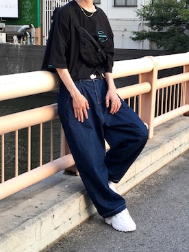 「ANDERSSON BELL（アンダースンベル）のアイテム（Tシャツ/カットソー）」を使った、アツシさん（メンズ・182cm）の夏コーディネート