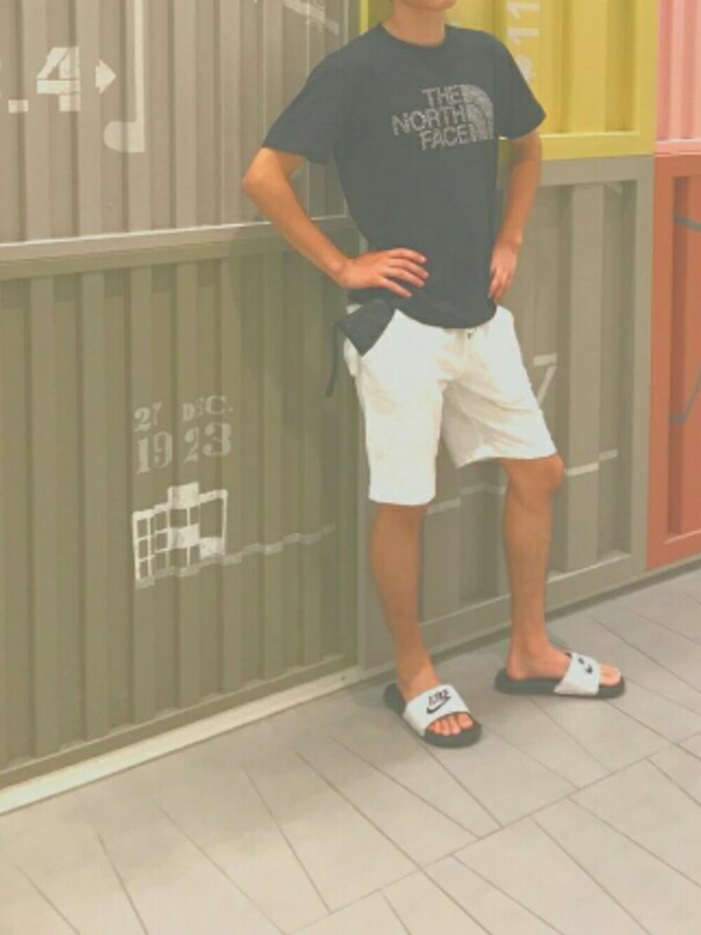 「休日スタイル」｜「カルバンクラインのアイテム（財布、ブラック系）」を使った、kazuさん（メンズ・172cm）の夏コーディネートの1枚目の写真