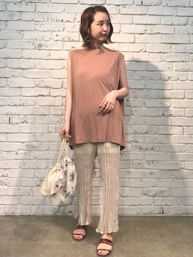 「Chico（チコ）のアイテム（財布/小物）」を使った、uraさん（レディース・158cm）の春コーディネート