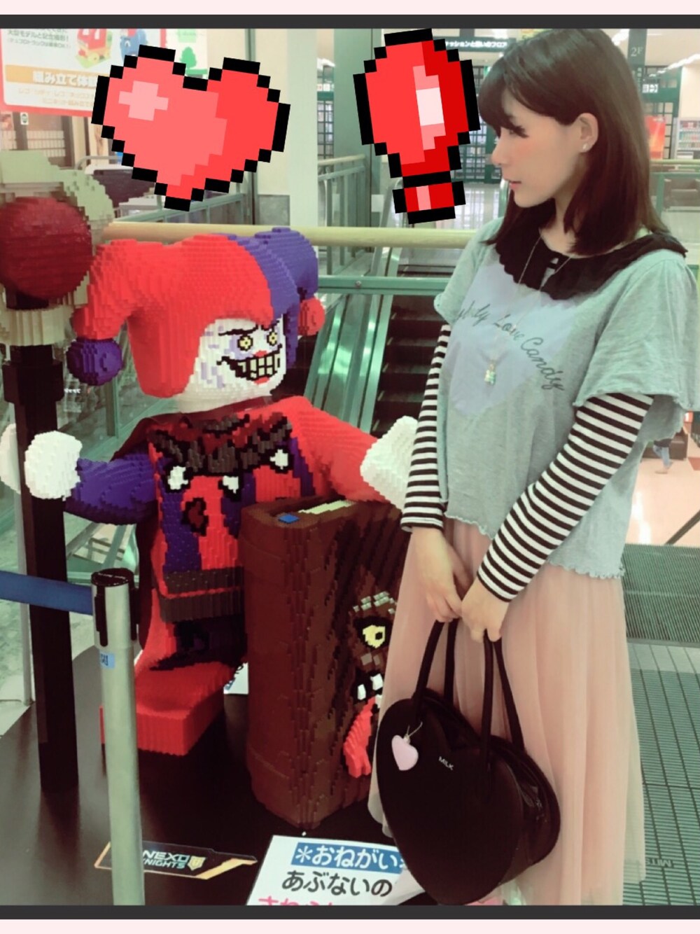 「LEGOのアイテム（おもちゃ、レッド系）」を使った、らいらいさん（レディース・160cm）の春コーディネートの1枚目の写真