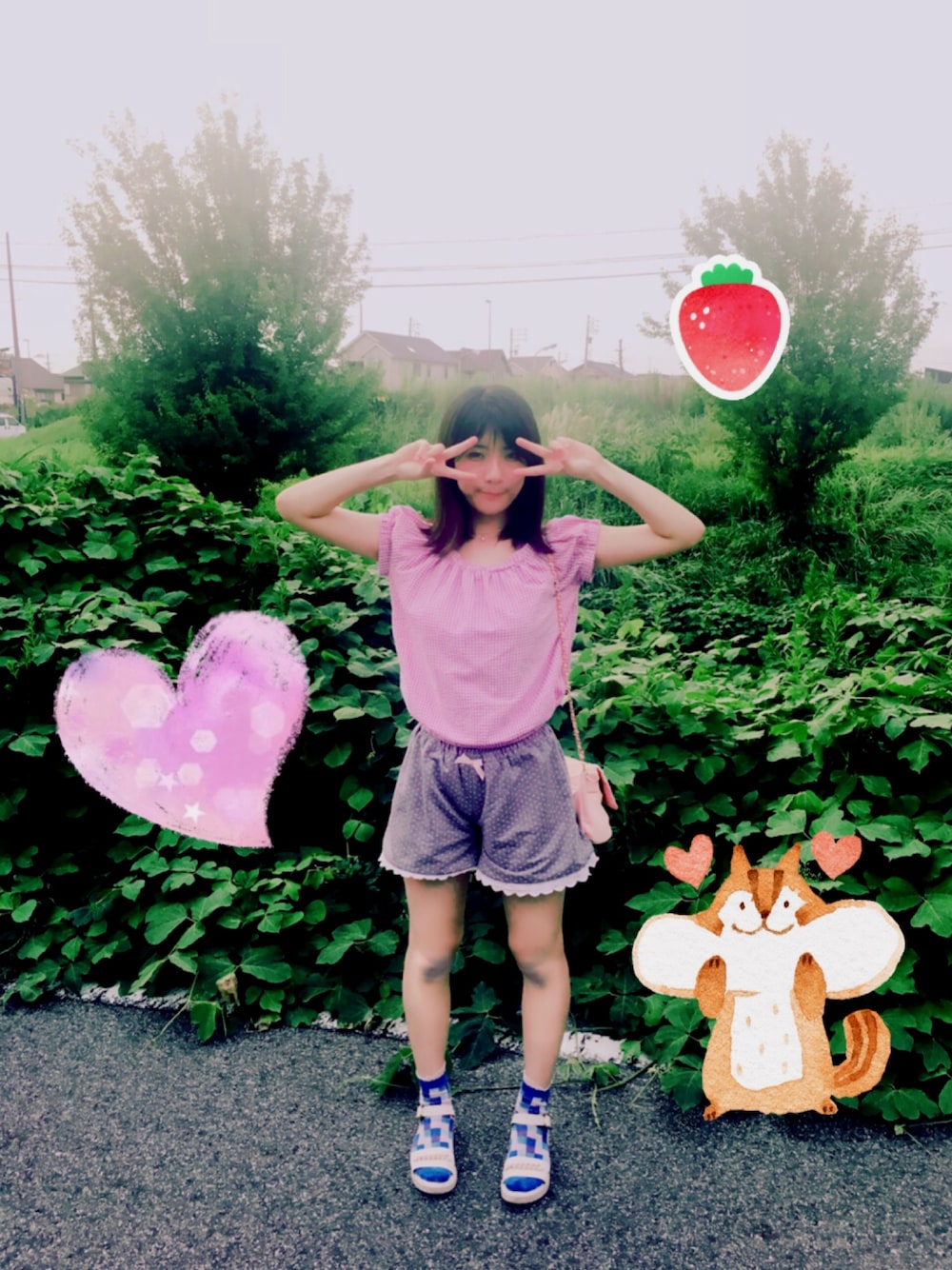 「OLIVE des OLIVEのアイテム（Tシャツ/カットソー、パープル系）」を使った、らいらいさん（レディース・160cm）の秋コーディネートの1枚目の写真