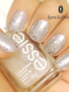 Kara Lockwoodさんのコーディネート