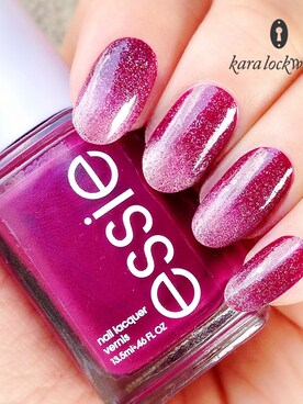 Kara Lockwoodさんのコーディネート