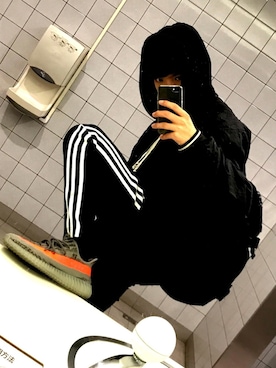 「Reebok（リーボック）のアイテム（その他アウター）」を使った、Asukaさん（メンズ・175cm）の春コーディネート