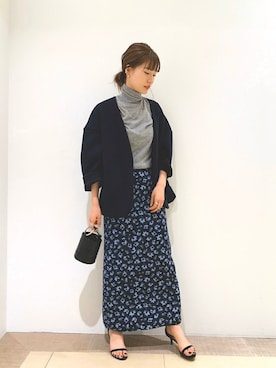 「フラワープリント」｜「アイテム（その他アウター）」を使った、minamiさん（レディース・165cm）の冬コーディネート