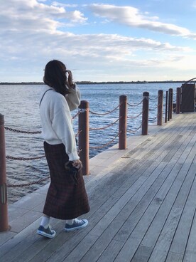 「CONVERSE（コンバース）のCONVERSE コンバース オール スター オックス / ALL STAR OX (NVY) 32160325（スニーカー）」を使った、yurika.さん（レディース・164cm）の秋コーディネート