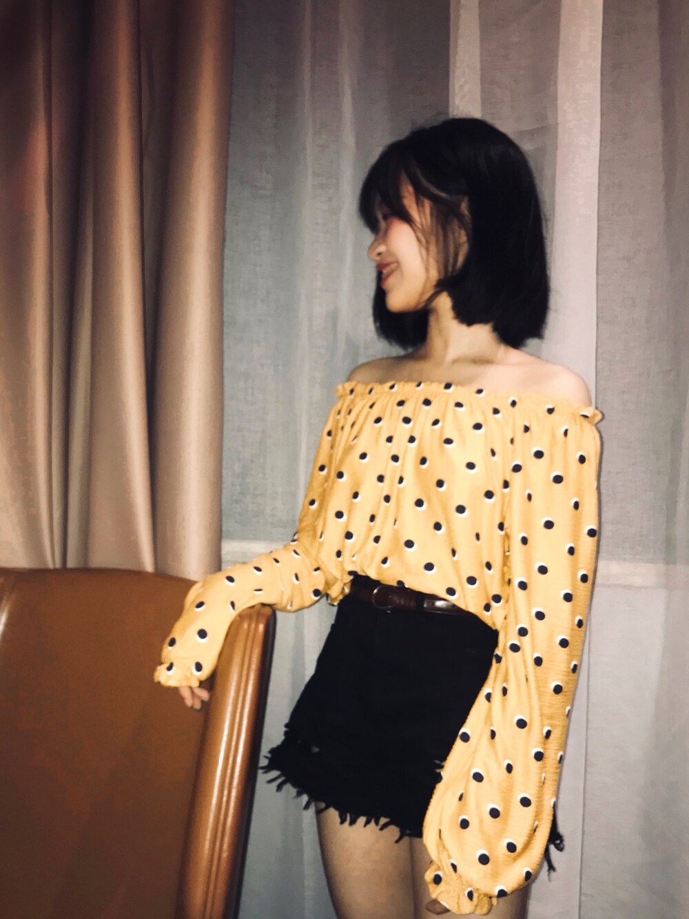 「Bershkaのアイテム（その他トップス、オレンジ系）」を使った、乔猎人さん（レディース・155cm）の夏コーディネートの1枚目の写真
