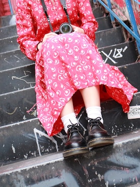 「カメラ女子」｜「アイテム（その他シューズ）」を使った、もち子さん（レディース・164cm）の夏コーディネート