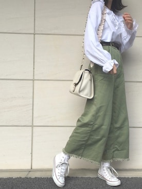 「カーキパンツ」｜kanaさん（レディース・161cm）の秋コーディネート