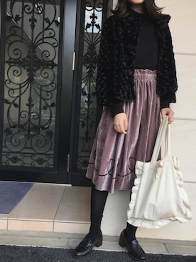 「ベロアスカート」｜「アイテム（ローファー）」を使った、kanaさん（レディース・161cm）の秋コーディネート