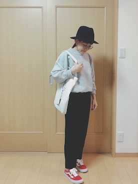 「R（アール）のアイテム」を使った、Shigemi さん（レディース・151cm）の秋コーディネート