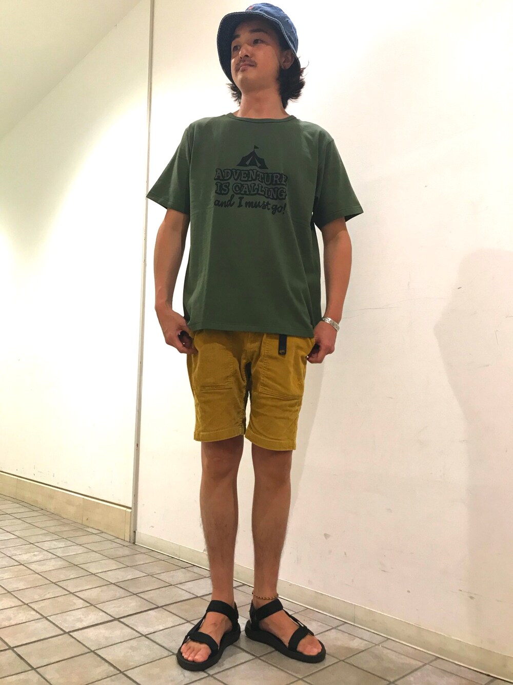 「grn、grn30柄Tee、Tシャツ、半袖Ｔシャツ、カットソー、プリントT、夏コーデ、カジュアル、ショーツ、夏」｜「grnのアイテム（Tシャツ/カットソー、グリーン系）」を使った、yu-ki katoさん（メンズ・176cm）の夏コーディネートの1枚目の写真