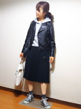 「無地党」｜「アイテム（ライダースジャケット）」を使った、RIE..:*:･･☆さん（レディース・163cm）の春コーディネート