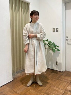 シャツワンピースを使った アイボリー の人気ファッションコーディネート Wear
