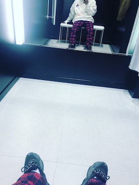 「Yeezy（イージー）のアイテム（スウェット）」を使った、amuさん（メンズ・50cm）の冬コーディネート