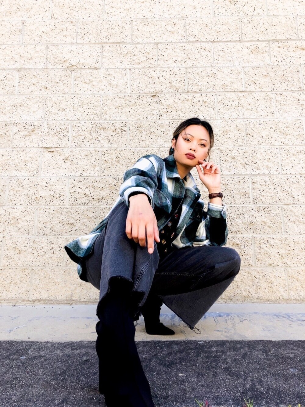 「green、plaid、shacket、simple、Boots styling、BlackBoots、WEARBOOKエントリー、WEAR、WEAR昭和部、denim」｜「ZARAのアイテム（その他アウター、グリーン系）」を使った、Elevated Notionさん（レディース・165cm）の春コーディネートの1枚目の写真