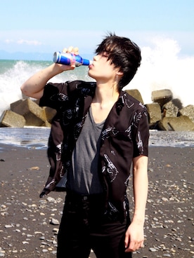 「13MONTH（サーティーンマンス）のアイテム（トップス）」を使った、しゅんしゅんさん（メンズ・171cm）の夏コーディネート