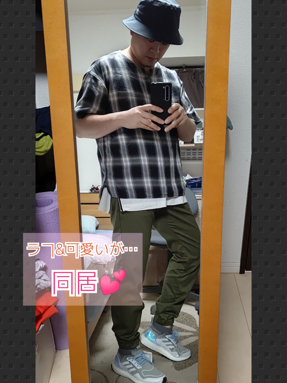 「可愛い、ワーク、ディッキーズ(Dickies)、ジョガーパンツ、バケットハット、チェック、カジュアルコーデ、adidas、レイヤードスタイル、カーキパンツ」｜「MIND BLOWのアイテム（Tシャツ/カットソー、その他）」を使った、YM（最近はインスタ寄り）さん（メンズ・172cm）の夏コーディネートの1枚目の写真