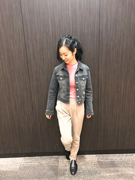 「UNIQLO（ユニクロ）のアイテム（デニムジャケット、ブラック系）」を使った、lilmiwawaさん（レディース・155cm）の春コーディネート